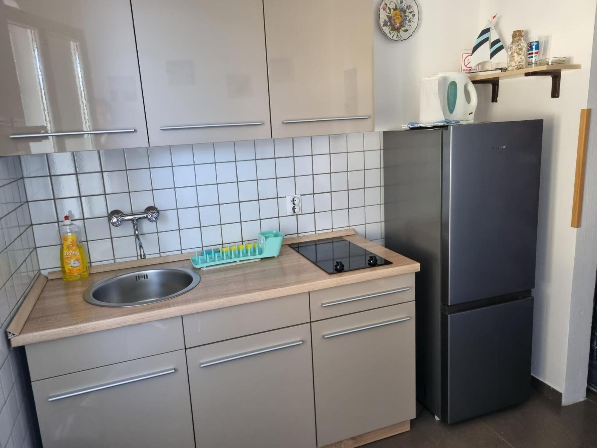 Apartments Miro Омишаль Экстерьер фото